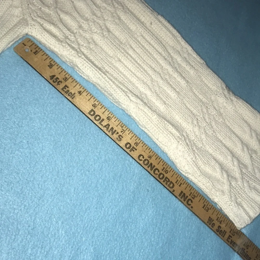 CHARTER CLUB chunky knit sweater one large button closure cream colored size XL